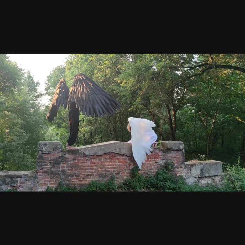 Large movable black cosplay wings for Halloween outfit & photo props - 其他 - 其他人造纤维 黑色