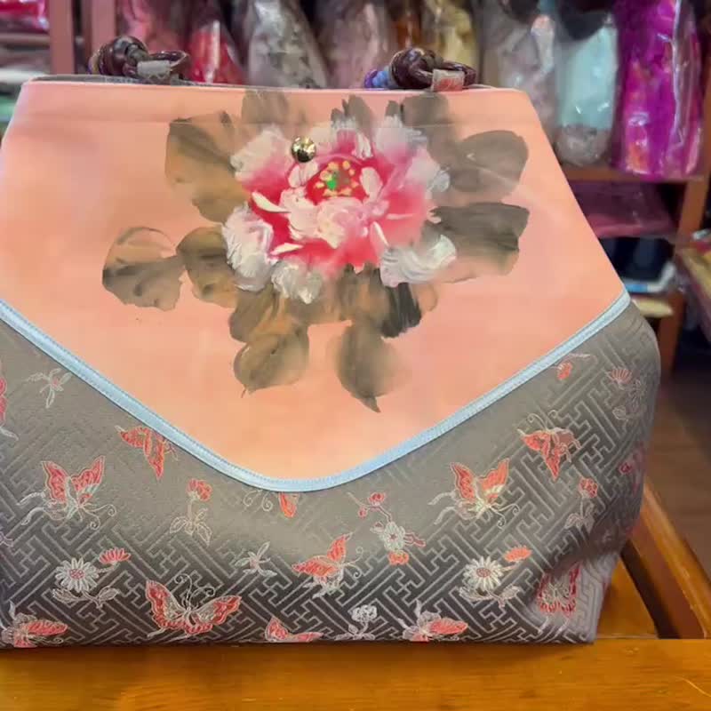 蔷薇色手绘学士服精品包 - 侧背包/斜挎包 - 丝．绢 多色