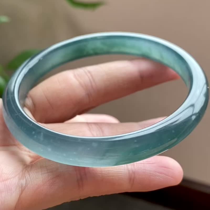 冰种翡翠天然翡翠玉镯A玉手镯 玉鈪 • 冰种蓝刚雪花棉翡翠福镯 - 手链/手环 - 玉石 蓝色