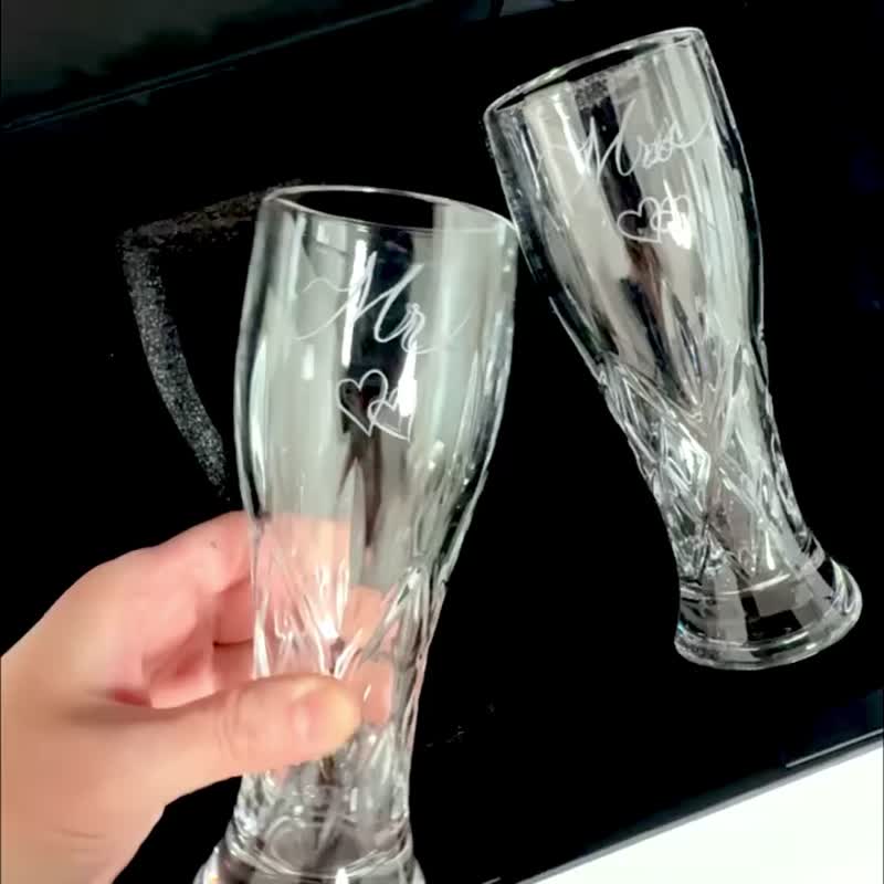 【定制】啤酒杯 刻名 结婚 情侣 毕业 圣诞 企业 周年 升迁 生日 - 酒杯/酒器 - 玻璃 透明