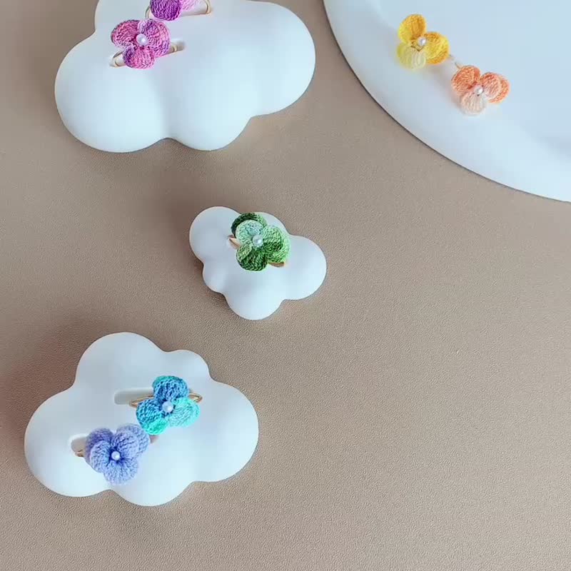 微鈎渐变蝴蝶花戒指 - 戒指 - 棉．麻 多色