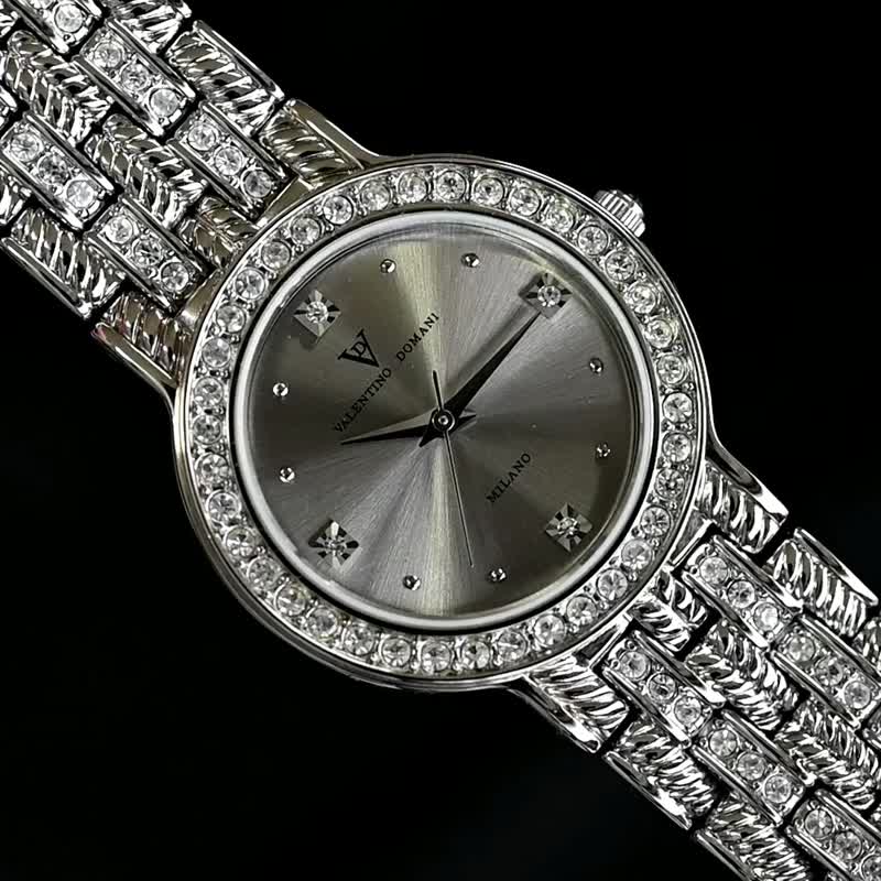 VALENTINO DOMANI MILANO Valentino Domani Milano 氧化锆银VD-1013N 石英男女腕表古董手表 - 男表/中性表 - 不锈钢 银色