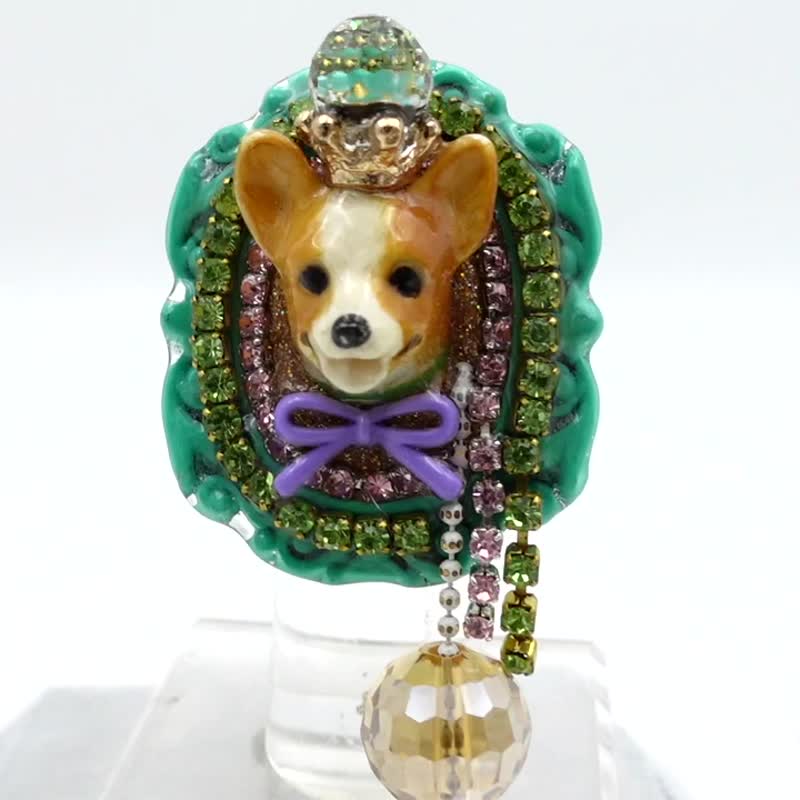 柯基哥基狗头缀水晶宝石装饰皇冠吊水晶珠 鲜薄荷绿花边黄铜戒指 - 戒指 - 铜/黄铜 多色