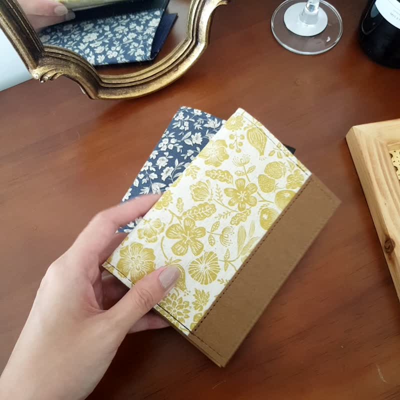 【定制化礼物】护照套定制专区 | 水洗牛皮纸 x 布料 - 护照夹/护照套 - 纸 咖啡色