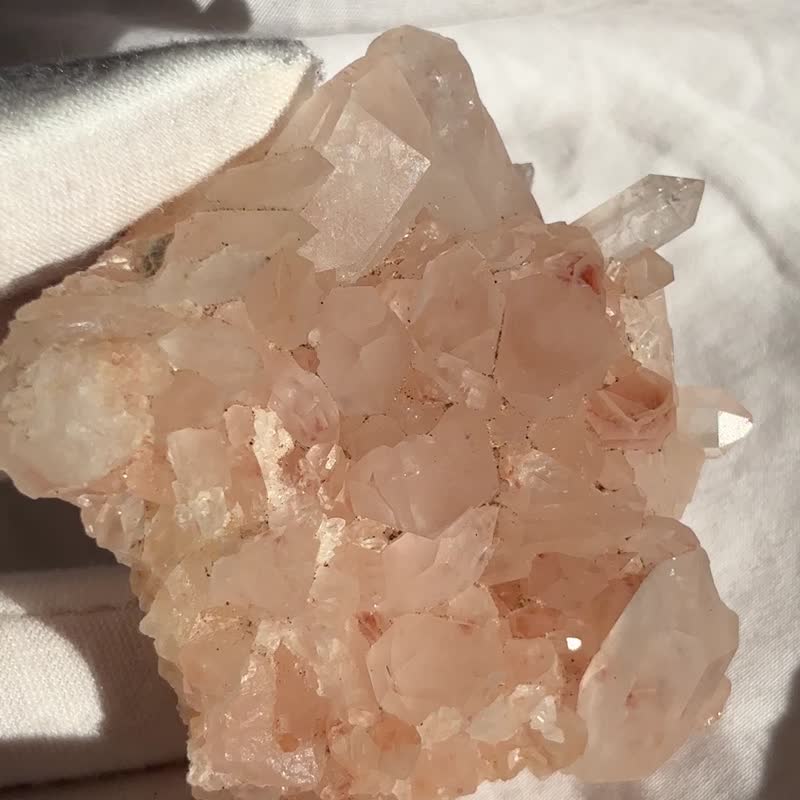 红水晶簇 粉兔毛 红兔毛 白水晶簇 水晶原矿 天然原石  水晶 - 摆饰 - 水晶 粉红色
