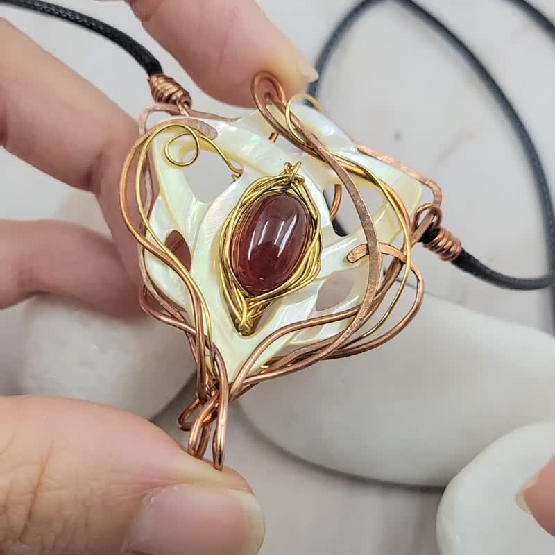 白贝母 Trinity Knot 石榴石 手工绕线 颈绳 - 项链 - 水晶 