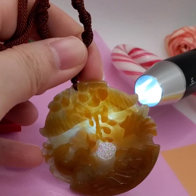 天然A货翡翠 无烧红皮白肉仿古双面雕小鹿牌项链 - 项链 - 宝石 红色
