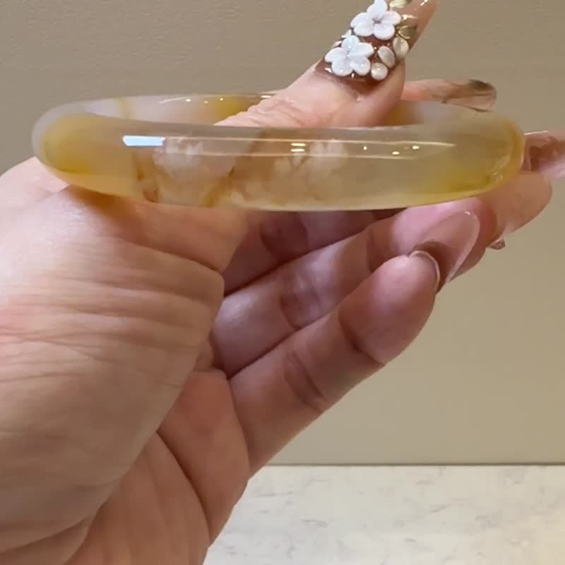 樱花玛瑙手镯 玛瑙手镯高级黄金底焦糖蜂蜜色水中成形花52/53圈口 - 手链/手环 - 玉石 