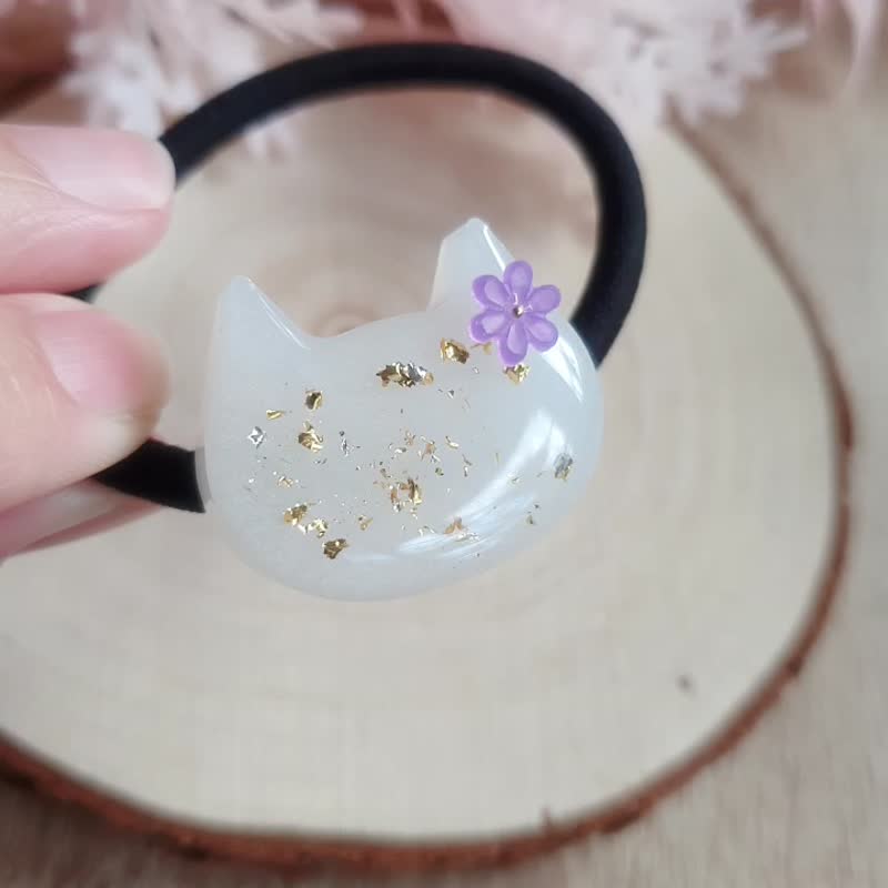 妍语手作 发圈 发束 绑头发 白兔 白猫 日本花 金箔 珠光 气质 - 发饰 - 树脂 白色