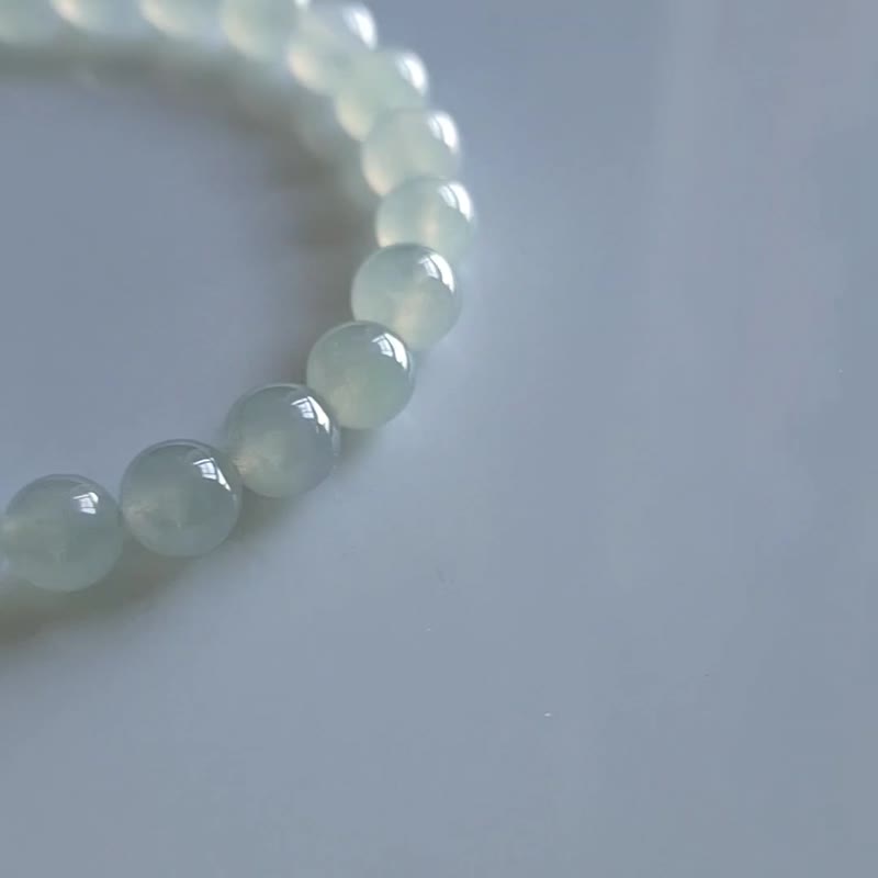7.6mm缅甸翡翠白月光手串珠串 | 天然缅甸翡翠玉器 - 手链/手环 - 玉石 白色
