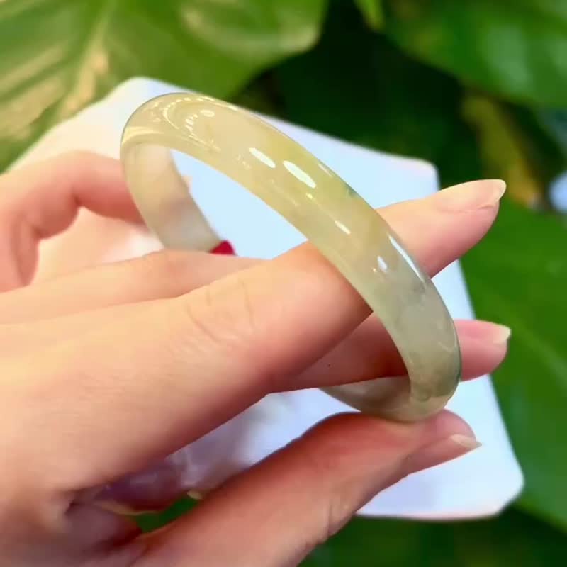 冰种 缅甸翡翠 A玉 玉镯 • 冰玻种三彩飘花翡翠贵妃镯 - 手链/手环 - 石头 黄色