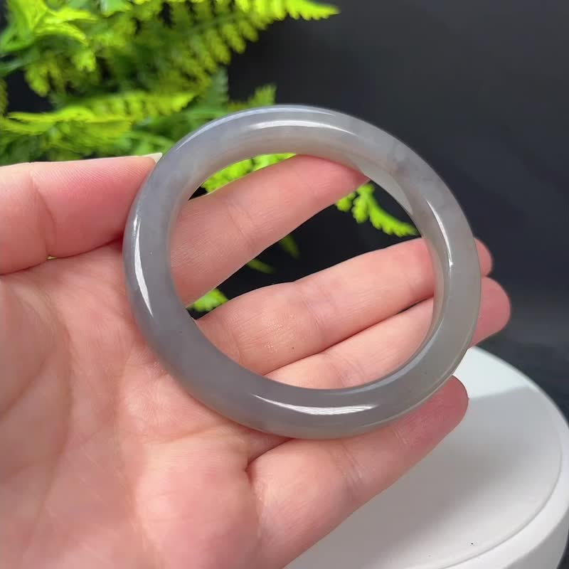和田玉手镯57+MM 老料渐变烟紫玉手环 附证书 细腻温润 美观大方 - 手链/手环 - 玉石 