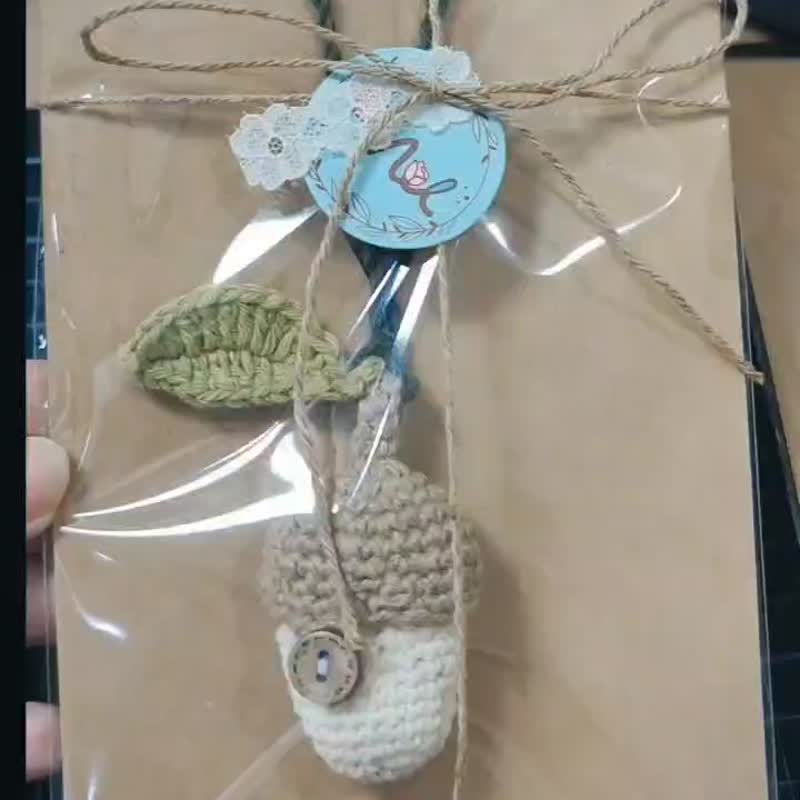 森呼吸编织*订做手工编织 秘密森林松果编织叶项链 浅卡 - 项链 - 棉．麻 卡其色