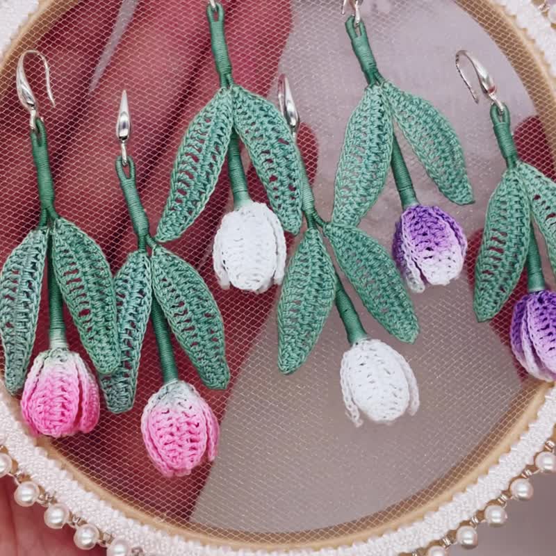 Tulip earrings, White  flower  earrings, Crochet earrings. - 耳环/耳夹 - 棉．麻 