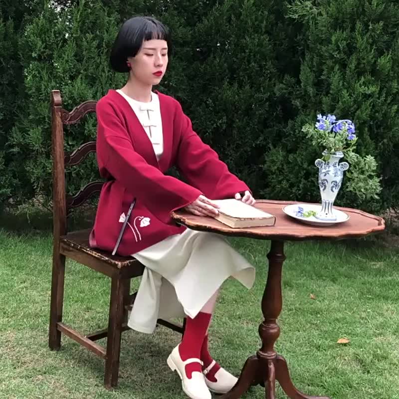 紅色 日系復古和服款針織開衫 改良國風玫瑰提花厚實毛衣外套 - 女装休闲/机能外套 - 其他人造纤维 红色
