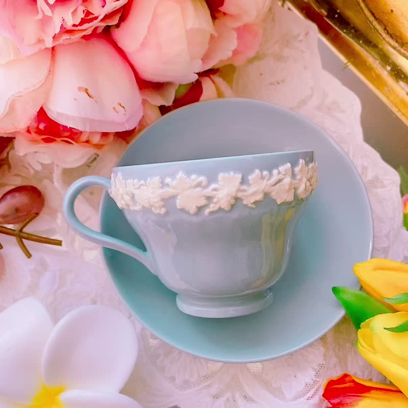 Wedgwood 英国骨瓷1940 年queen's ware 葡萄藤浮雕古董杯花茶杯 - 茶具/茶杯 - 瓷 蓝色