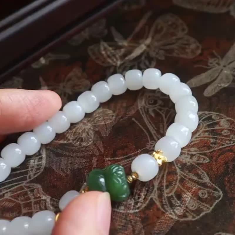 原创天然和田玉白玉老型珠手链 颜色白润搭配碧玉并蒂莲 好运连连 - 手链/手环 - 玉石 