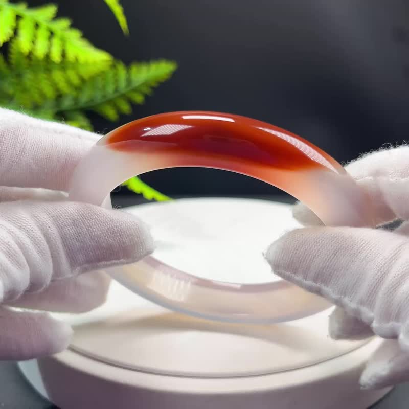 优质 浅紫调玛瑙手镯 61MM 高冰净体起刚 飘一抹红 吉祥富贵繁荣 - 手链/手环 - 半宝石 紫色