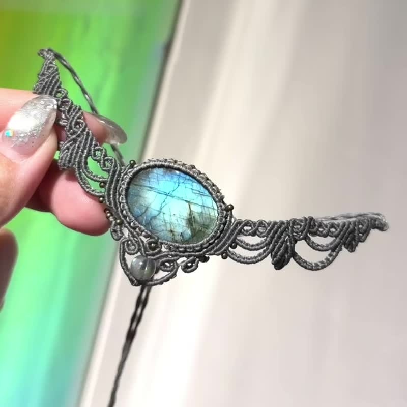 Crystoria Stone | Macrame | 南美蜡线 | 项链 | 蓝光拉长石 - 项链 - 宝石 灰色