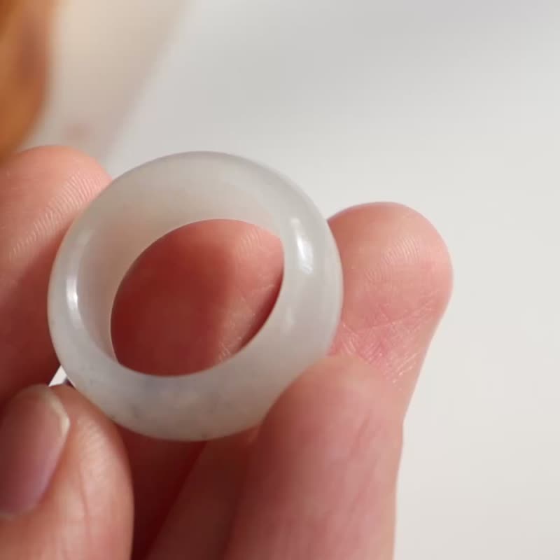 天然青花籽料和田玉指环戒指 意境优美厚脂型宽版戒指18mm 送女友 - 戒指 - 玉石 