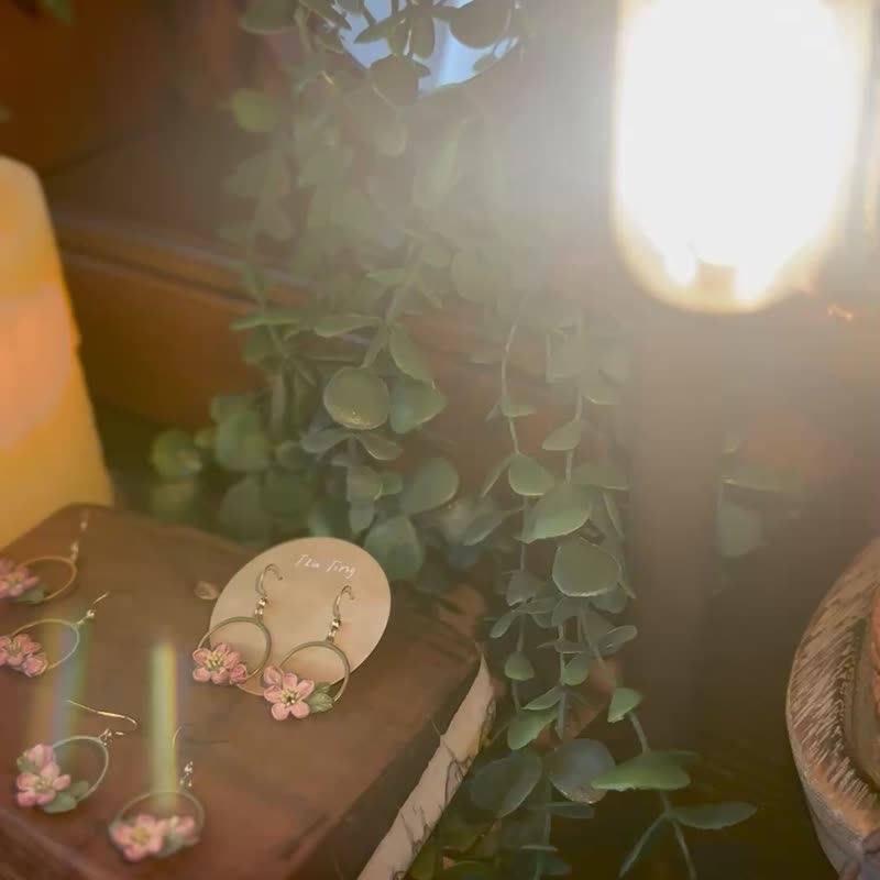 苹果花 apple flower 渐层 黄铜圈型 不锈钢耳勾 - 耳环/耳夹 - 陶 粉红色