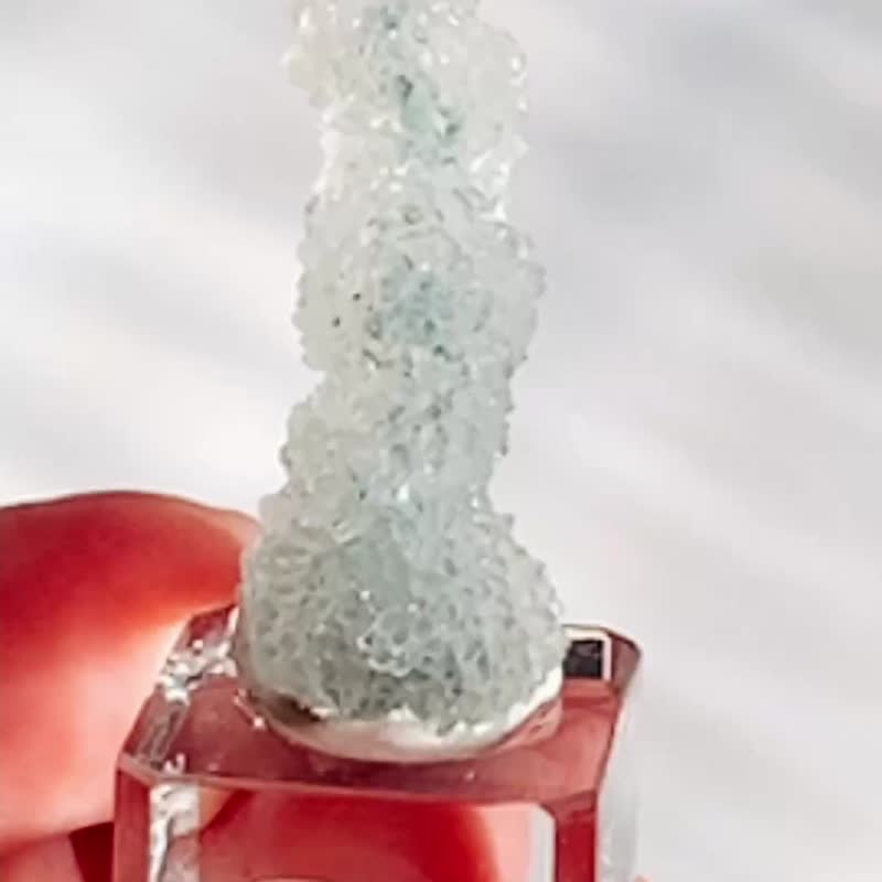 Crystal Corner 隅石丨印度钻石绿底花型柱鱼眼石265丨净化丨疗愈 - 摆饰 - 水晶 
