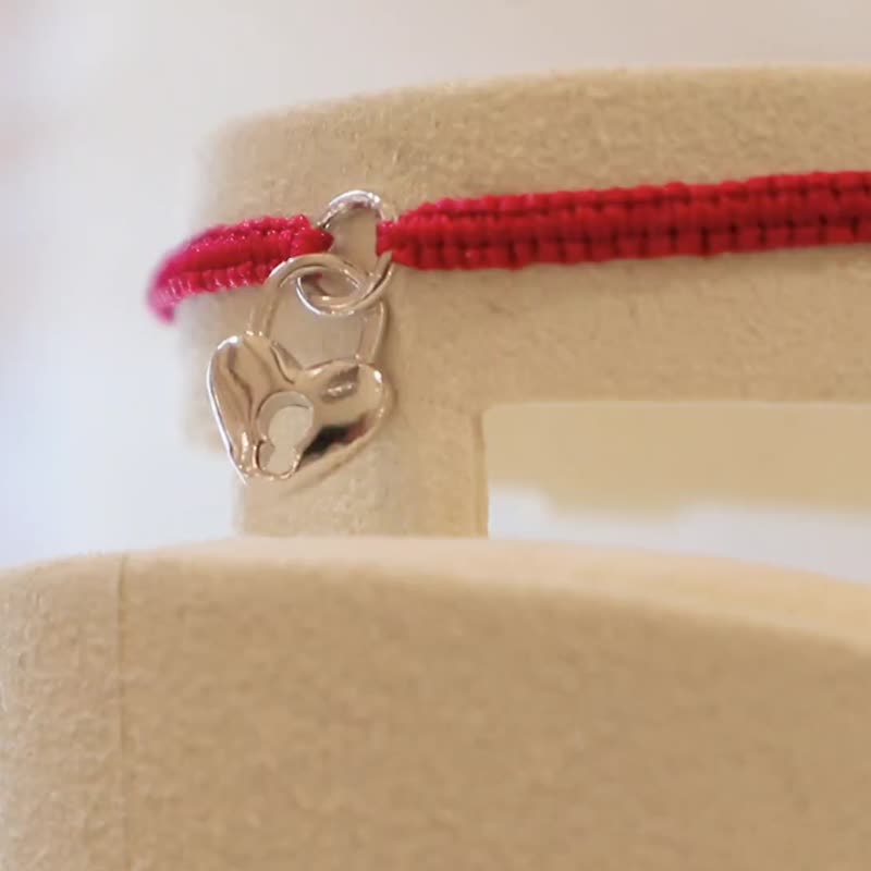 925 SILVER-HEART LOCK-全手工编织幸运手绳。红色。可自由调节 - 手链/手环 - 纯银 红色