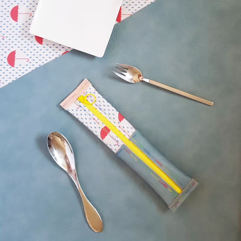 【可放23cm吸管】免水洗餐具袋 内外防水环保餐具袋/笔袋 小红伞 - 筷子/筷架 - 防水材质 多色