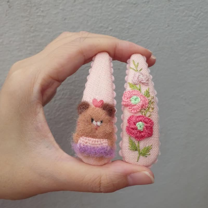 一组两入 - 猫咪与花园发夹、花朵发夹、猫咪发夹、发夹、刺绣发夹 - 发饰 - 亚麻 橘色