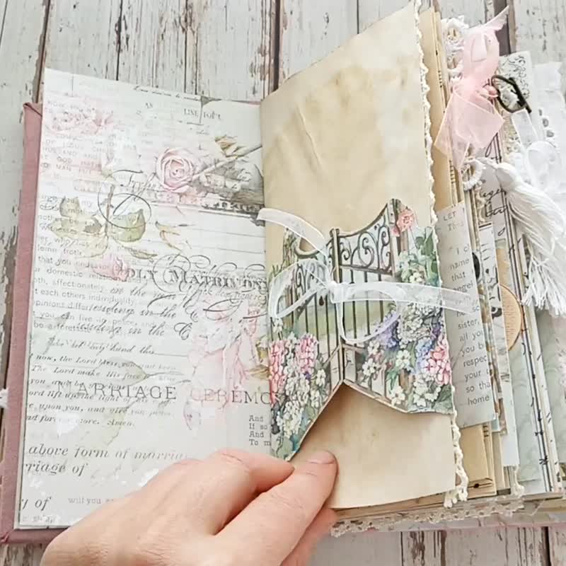 French roses junk journal handmade Elegant garden dairy Lace flowers notebook - 笔记本/手帐 - 纸 粉红色