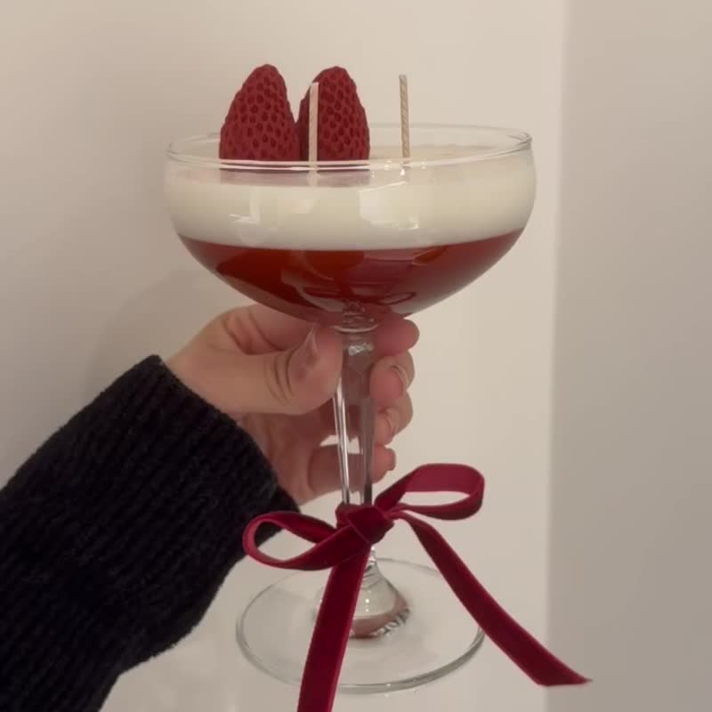 【 Light Candle 】造型蜡烛 | 闪闪发亮的草莓香槟 - 蜡烛/烛台 - 玻璃 红色