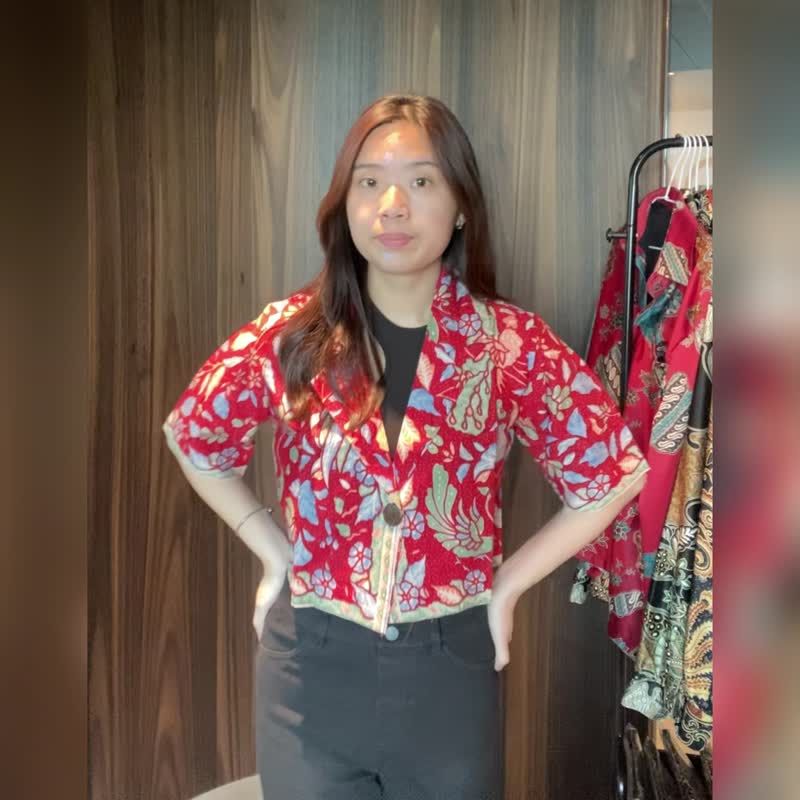 印尼蜡染短袖西装外套 RATNA - 多彩红 - RAT005 - 女装上衣 - 棉．麻 红色