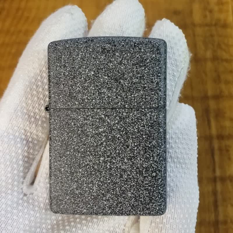 【ZIPPO官方旗舰店】 铁砂石防风打火机 211 - 其他 - 铜/黄铜 黑色