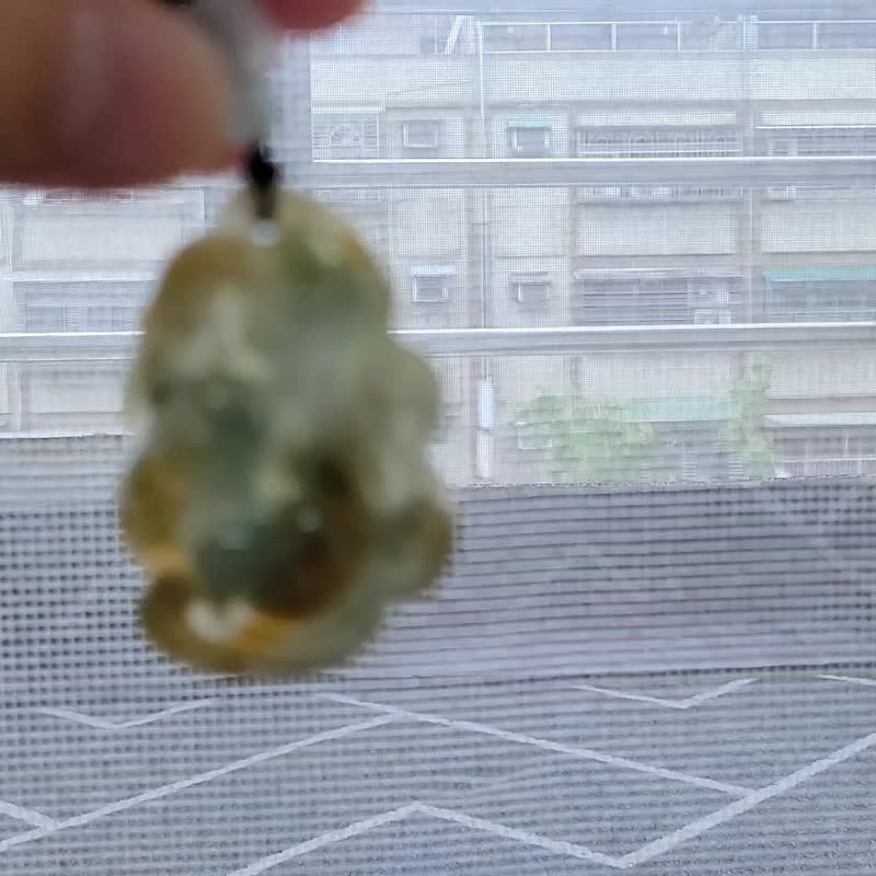 亲翠 天然翡翠 冰腾冲老料三彩卷尾九尾狐调整式绳链 - 项链 - 玉石 多色
