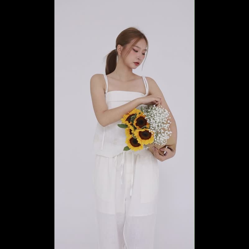 米白色亚麻吊带上衣 以精致的手工刺绣点缀 为纯白增添独特魅力 - 女装上衣 - 亚麻 白色