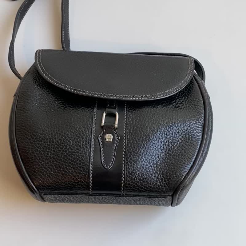 Vintage Aigner Bag古董包/皮革袋/中古袋 - 侧背包/斜挎包 - 真皮 黑色