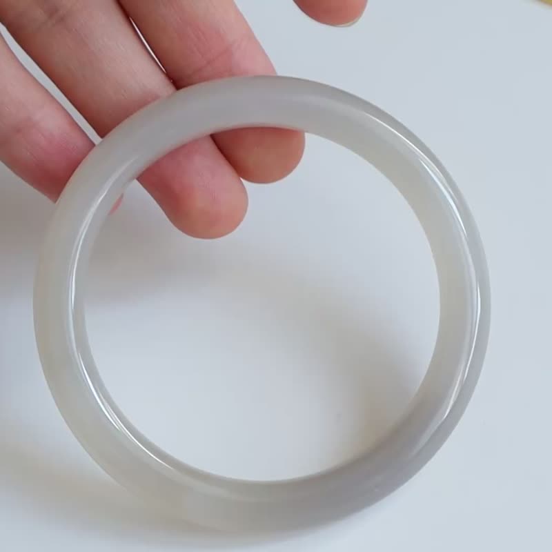 天然烟紫和田玉手镯 冰底细腻 颜色美 脂很厚 细腻油润 59mm 平安 - 手链/手环 - 玉石 