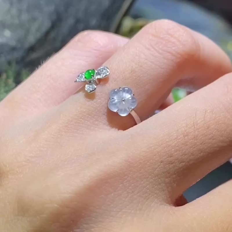冰种翡翠天然翡翠A玉班指披指指环 • 18k金花朵翡翠戒指 - 戒指 - 玉石 
