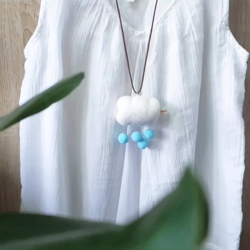 【手作羊毛毡】软绵绵云朵雨滴项链 - 项链 - 羊毛 白色