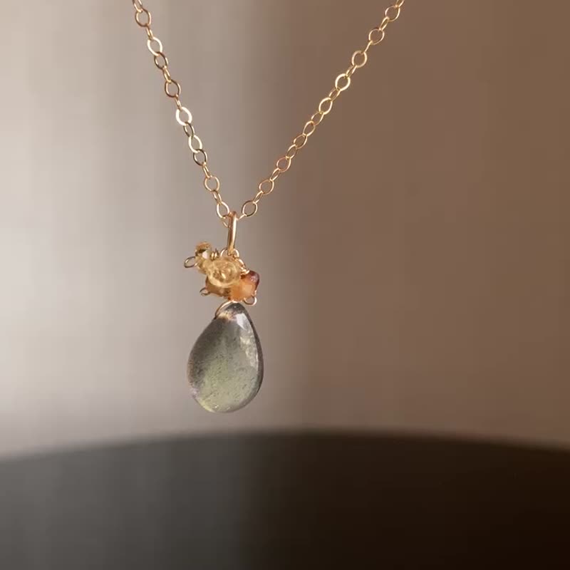 日本夏天烟火 14KGF 拉长石项链 / 独一无二 - 项链 - 宝石 黄色