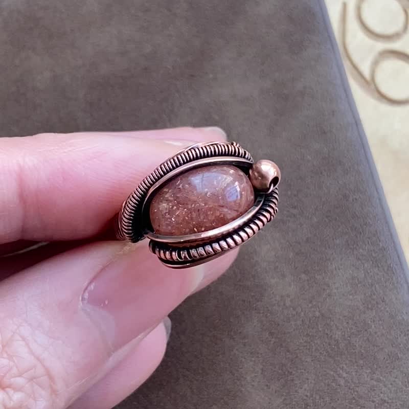 WW239 全手工编织 绕铜线 复古做旧 wire wrap太阳石 戒指 - 戒指 - 铜/黄铜 咖啡色