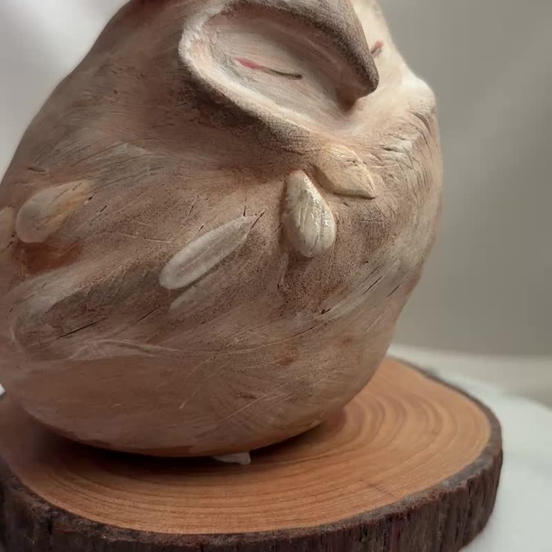 戴粉红帽的鸮   陶偶 9.3 x 8.5 x H 10.5 cm - 玩偶/公仔 - 陶 