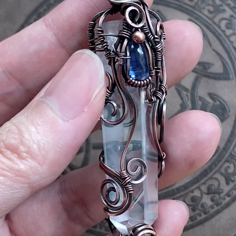WW214 绕铜线复古做旧 wire wrap 碧玺 蓝晶石 白水晶柱 吊咀 - 项链 - 铜/黄铜 咖啡色
