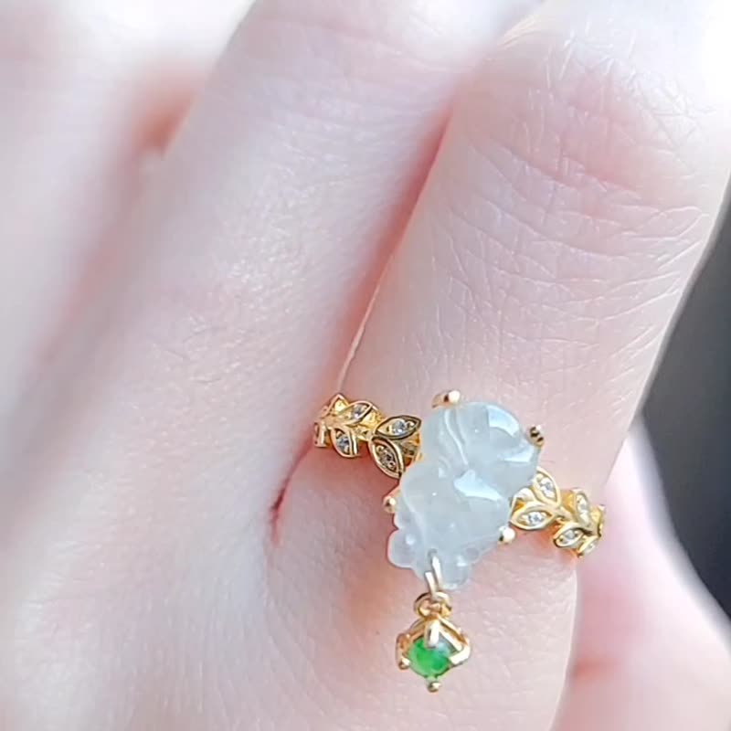缅甸a货翡翠白冰玻璃种立体小金鱼挂冰玻绿飘花蛋面纯银设计款戒 - 戒指 - 玉石 