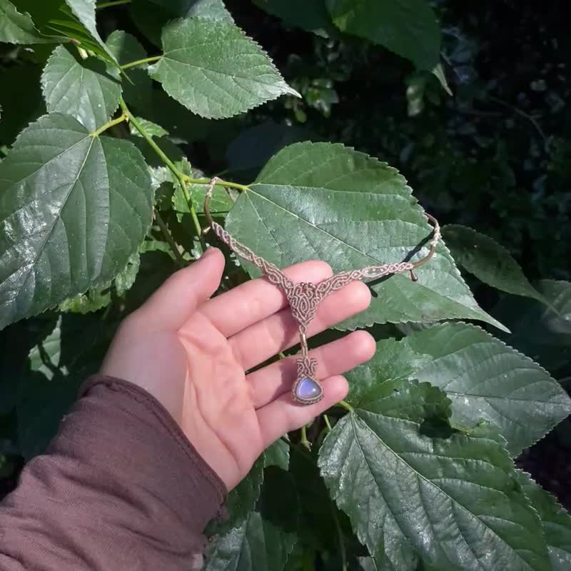 月光石图腾编织项链 - 项链 - 宝石 