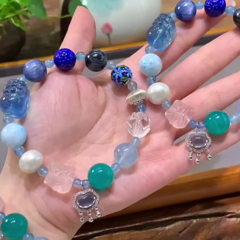 招财貔貅冰透蓝色系多宝手链 精品全家福12mm海蓝宝海纹石彼得石 - 手链/手环 - 玉石 