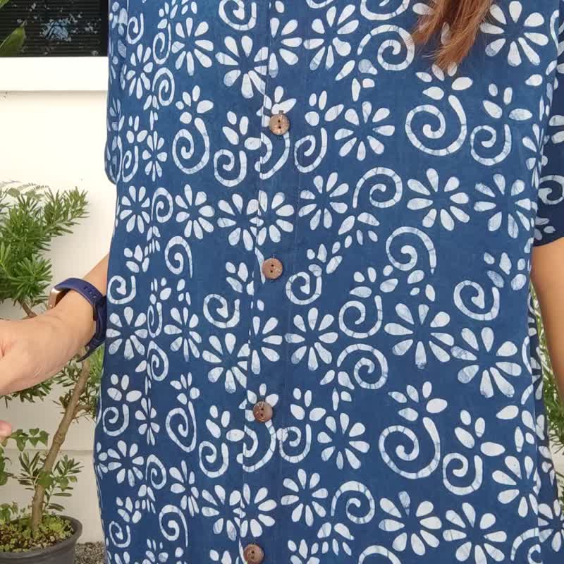 Batik Shirt Collar Short Sleeves Dress Flower Spiral - 洋装/连衣裙 - 棉．麻 蓝色
