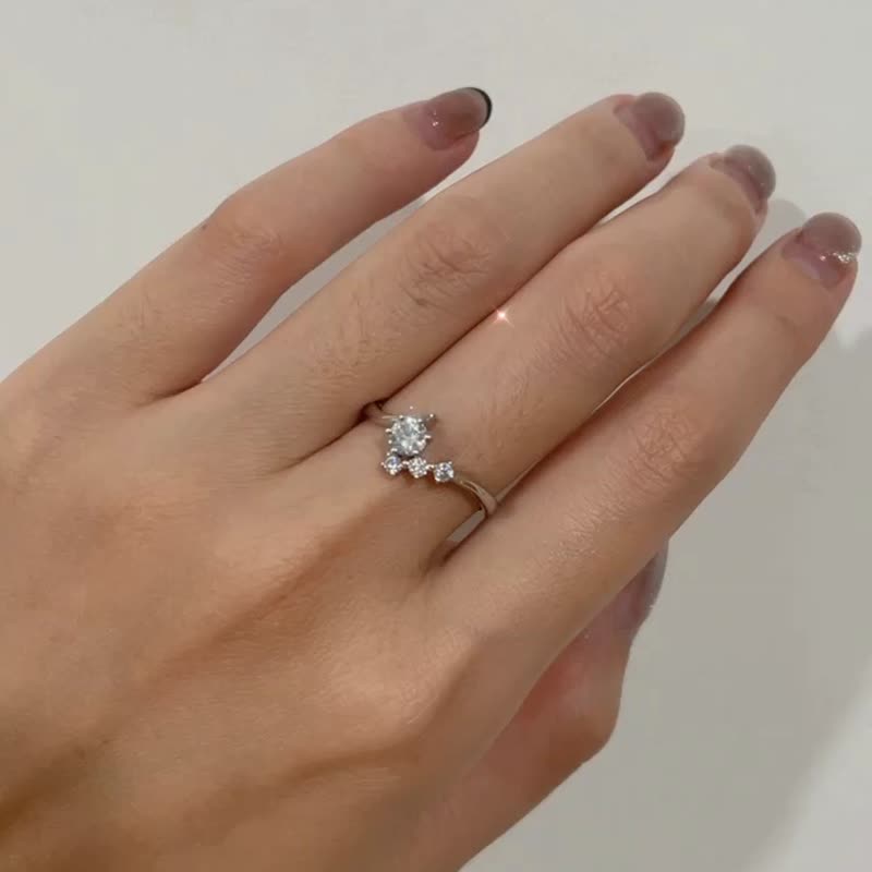 【求婚戒指】Iris 钻石戒指 • 纯银厚镀18K金 • 结婚钻戒 - 戒指 - 纯银 银色