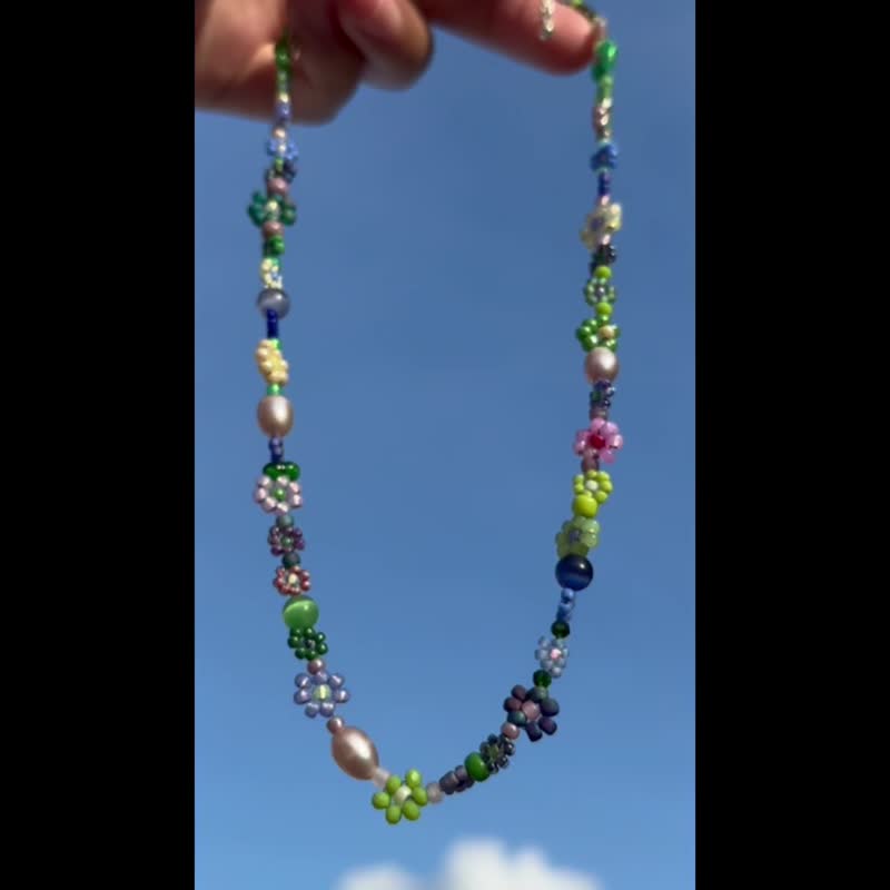 項鍊 串珠項鍊 花朵項鍊 手作鎖骨鏈 日本米珠 名畫配色 睡蓮 - 项链 - 玻璃 多色
