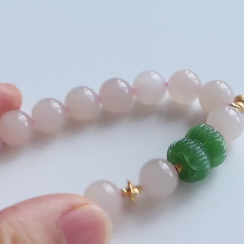天然冰底藕粉和田玉手链搭配碧玉莲花转运珠好运连连平安喜乐顺遂 - 手链/手环 - 玉石 
